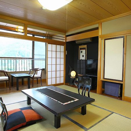 Ryokan Marukyo Fujiwara Zewnętrze zdjęcie
